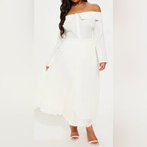 NWT White Pleated Maxi Skirt